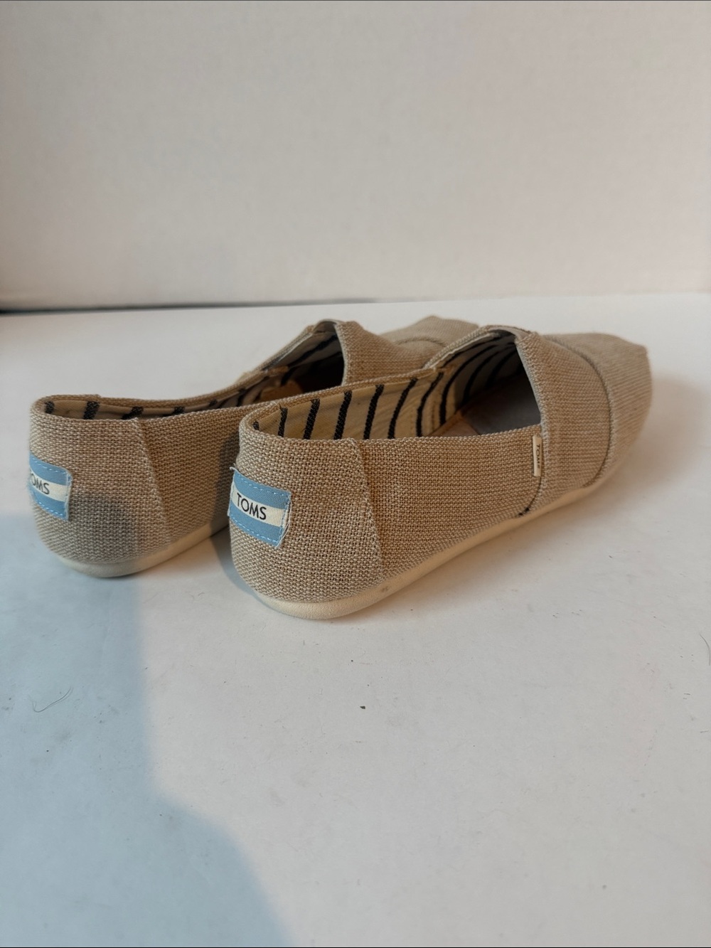 Toms Women's Beige Canvas Slip-On Flats size 6